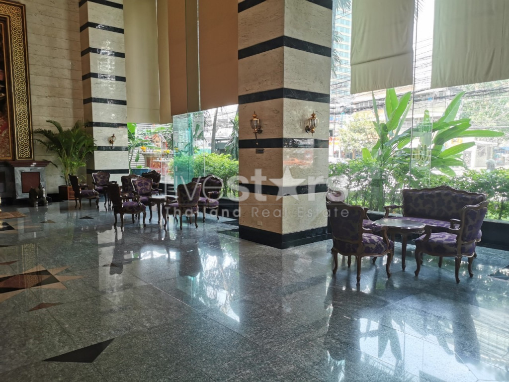 Appartement de 2 chambres spacieux à vendre proche BTS Asoke, photo 18