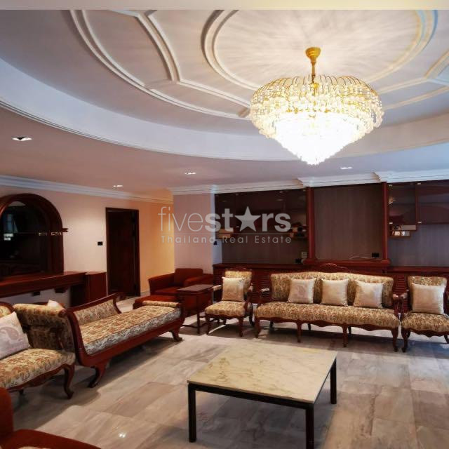 4-bedroom newly renovated for rent on Asoke