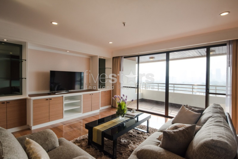 Modern 3 bedrooms apartment for rent in Asoke, photo 3