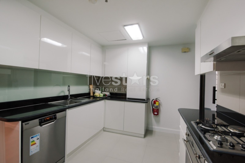 Modern 3 bedrooms apartment for rent in Asoke, photo 9