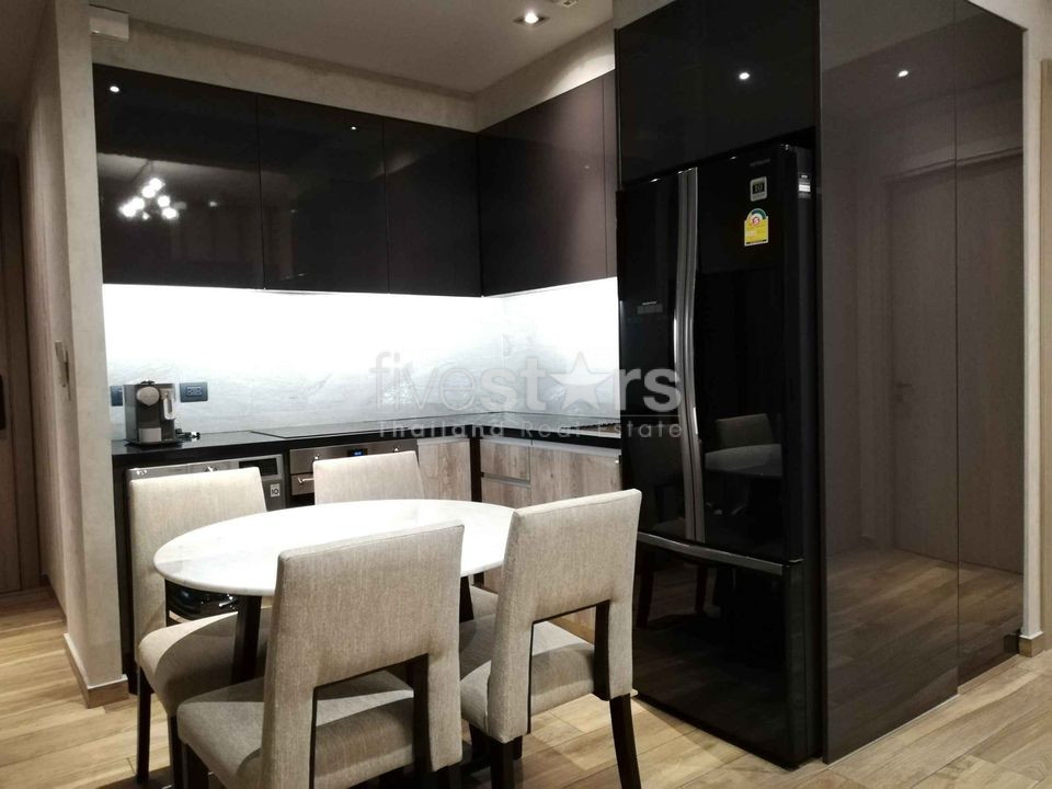 Modern 2 bedrooms condo for rent only 3 minutes walk to MRT Petchburi, photo 11