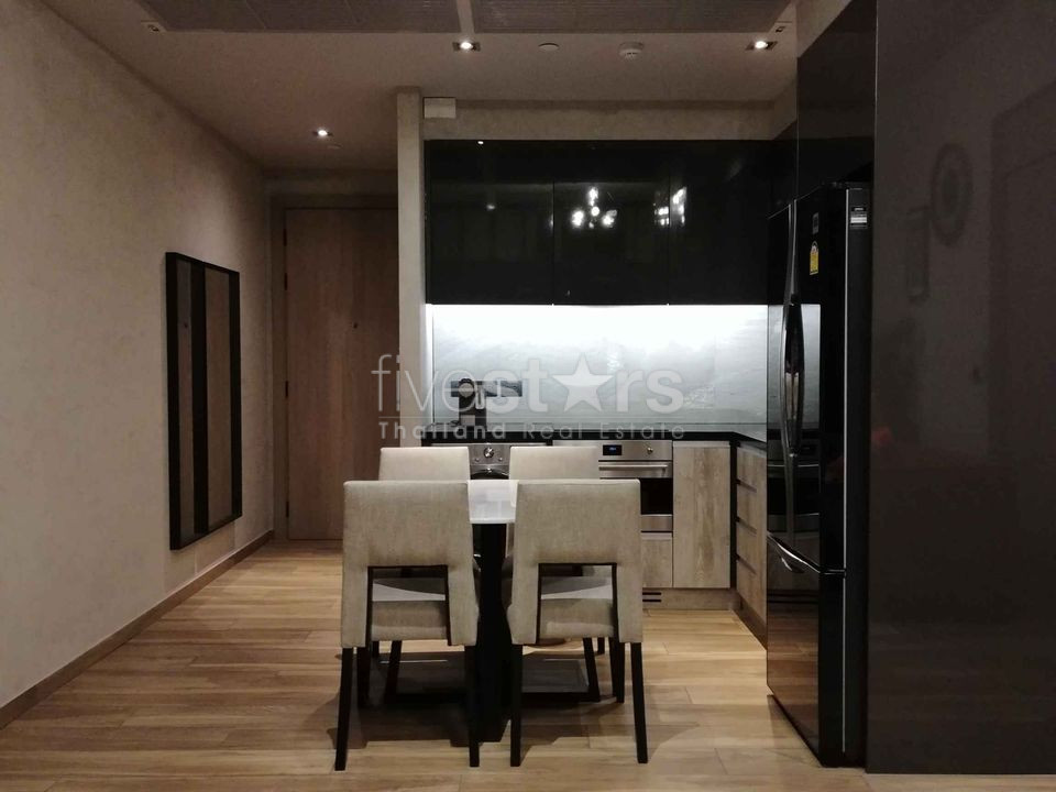 Modern 2 bedrooms condo for rent only 3 minutes walk to MRT Petchburi, photo 10