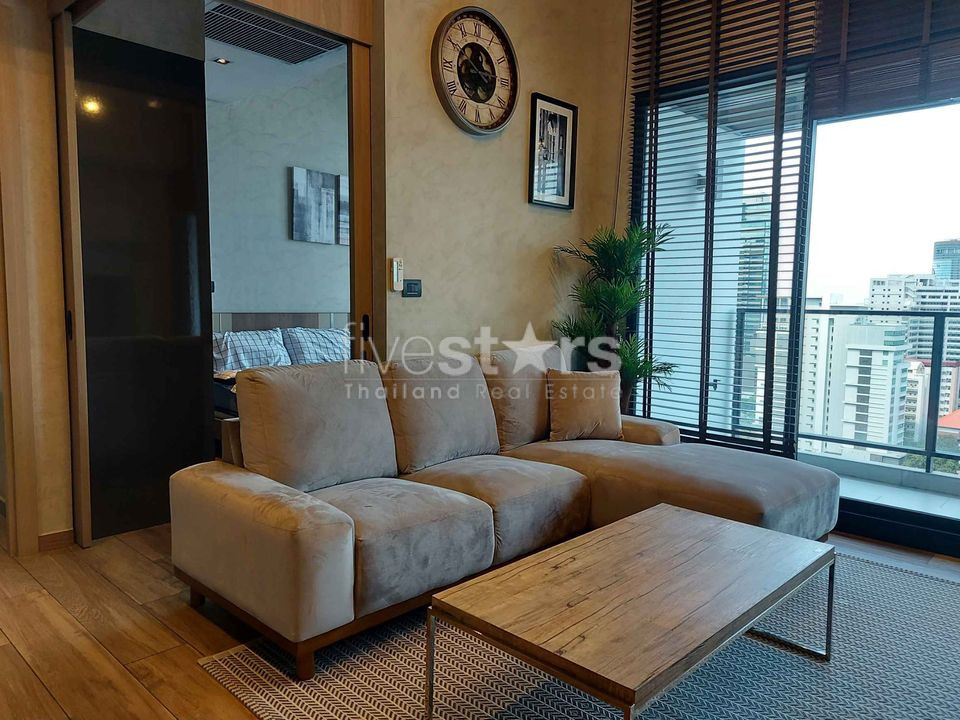 Modern 2 bedrooms condo for sale only 3 minutes walk to MRT Petchburi, photo 4