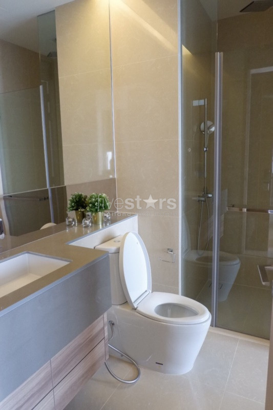 2 bedrooms condo for rent in Asoke, photo 10