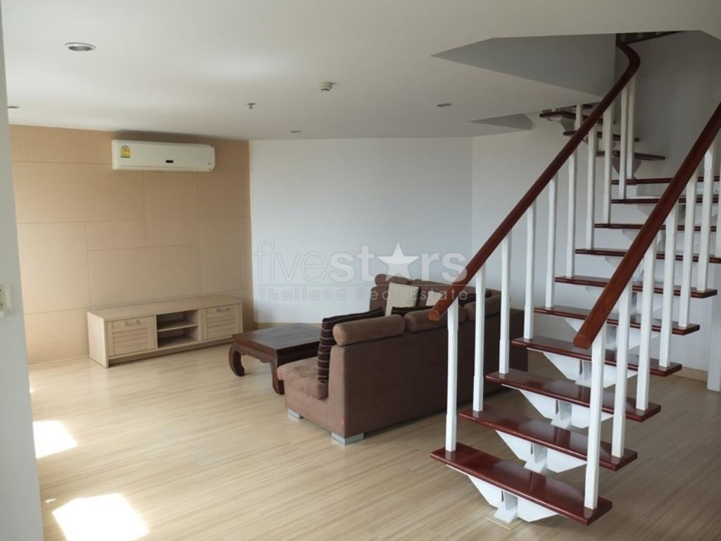 Appartement duplex 2 chambres à louer sur Asoke, photo 3