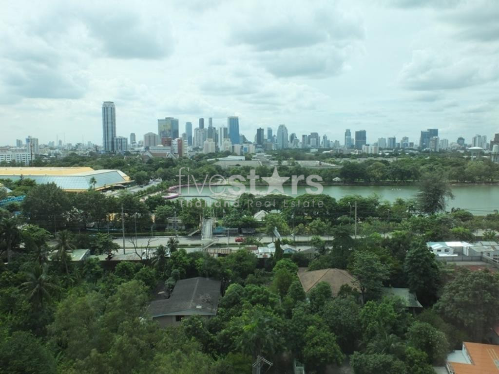 Appartement duplex 2 chambres à louer sur Asoke