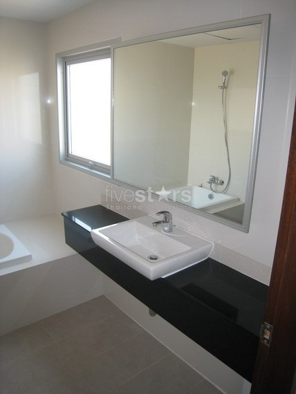 Appartement 2 chambres à louer sur Asoke, photo 6
