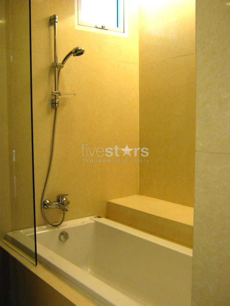 Condo de 3 chambres à louer près de la station BTS Asoke, photo 16