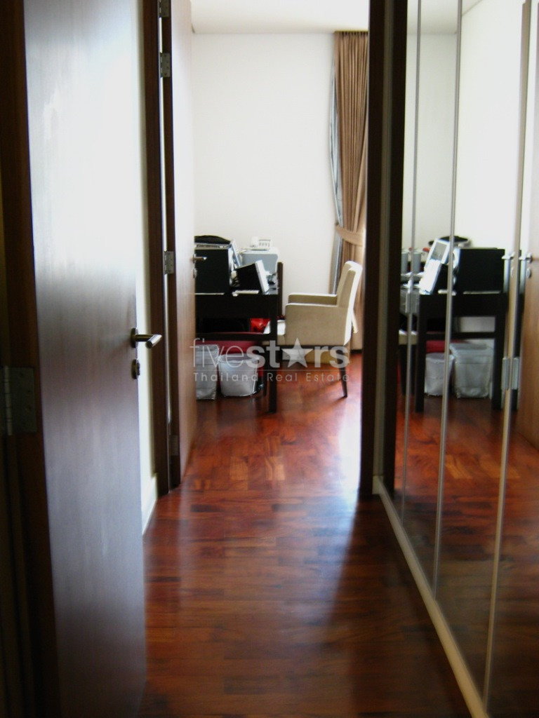 Condo de 3 chambres à louer près de la station BTS Asoke, photo 3