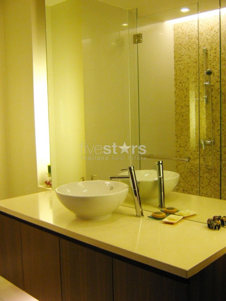 Condo de 3 chambres à louer près de la station BTS Asoke, photo 17