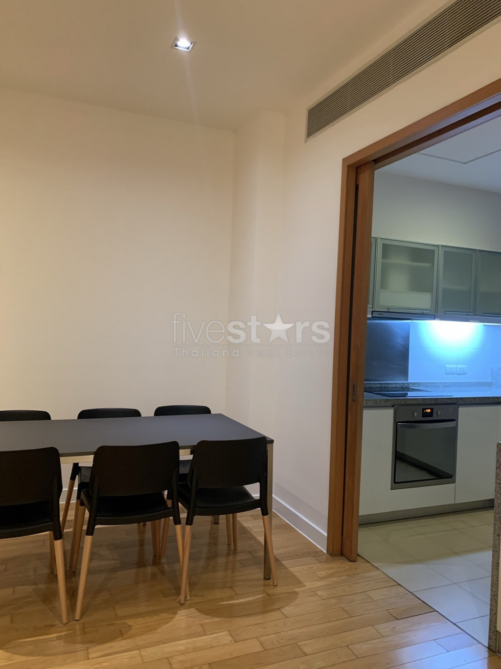 3 bedrooms condo for rent near BTS Asoke, photo 7
