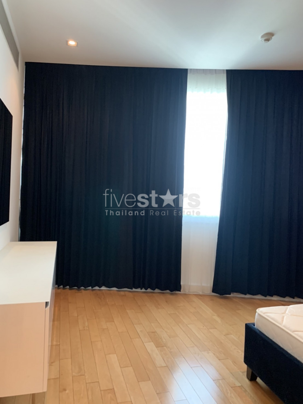3 bedrooms condo for rent near BTS Asoke, photo 12