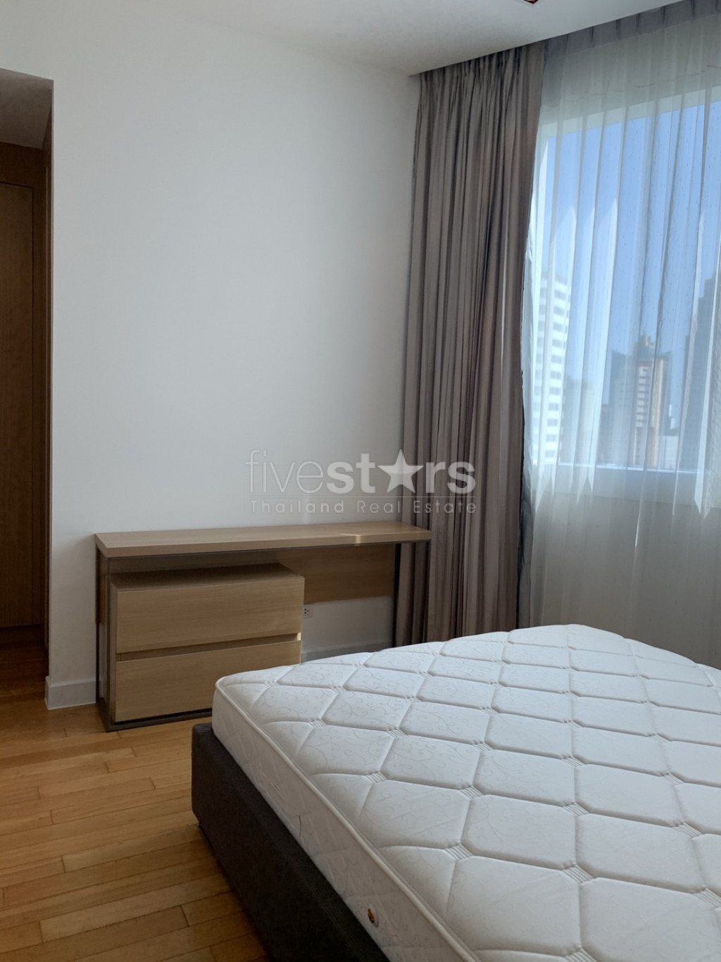 3 bedrooms condo for rent near BTS Asoke, photo 9