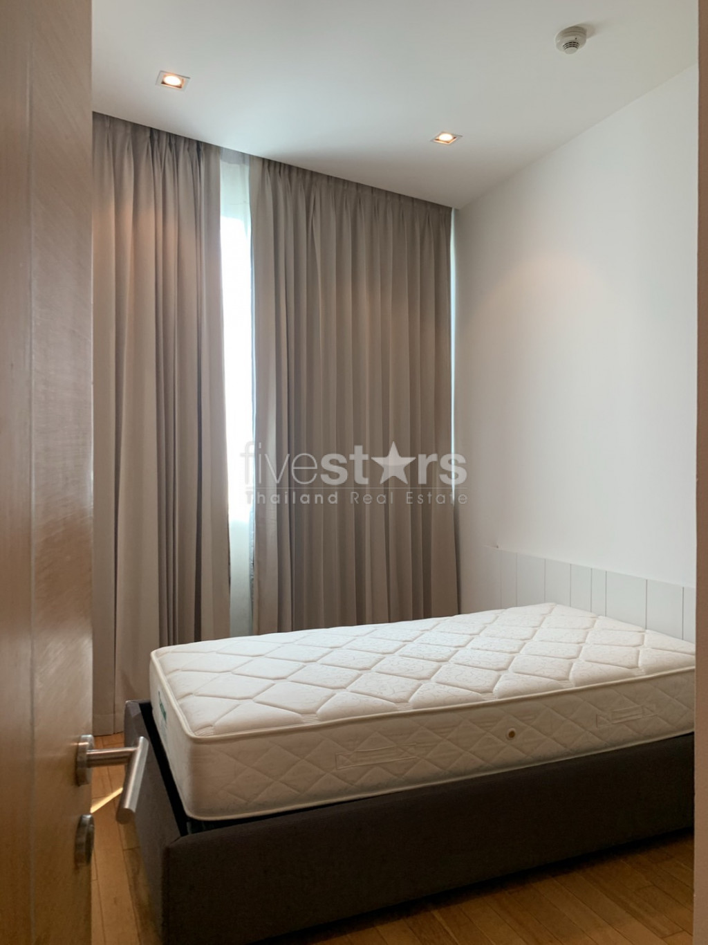 3 bedrooms condo for rent near BTS Asoke, photo 11