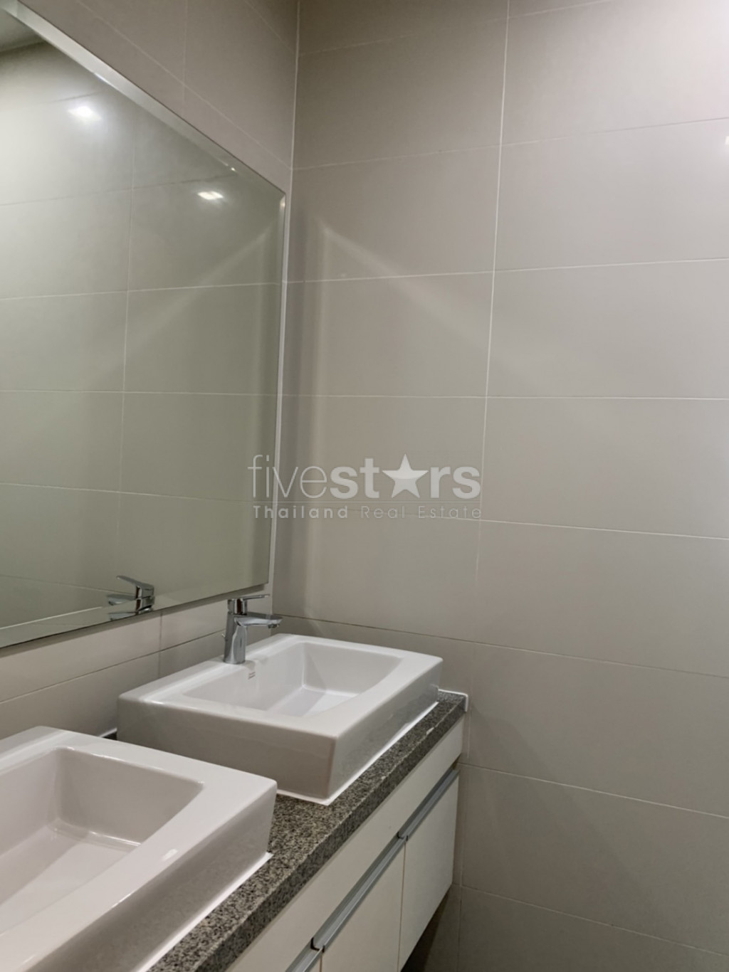 3 bedrooms condo for rent near BTS Asoke, photo 15