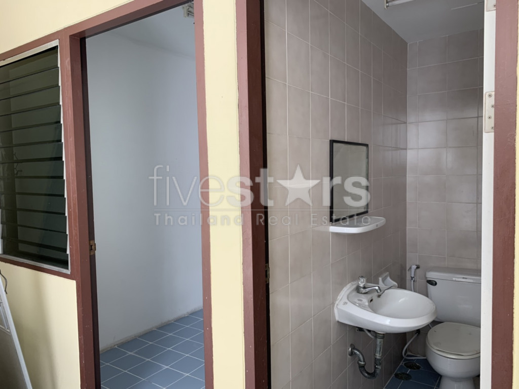 Large 3 bedrooms pet friendly apartment for rent in Asoke area, photo 9