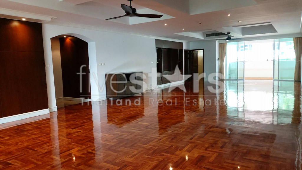 4 bedroom spacious condo for rent on Asoke to Phrom Phong, photo 4