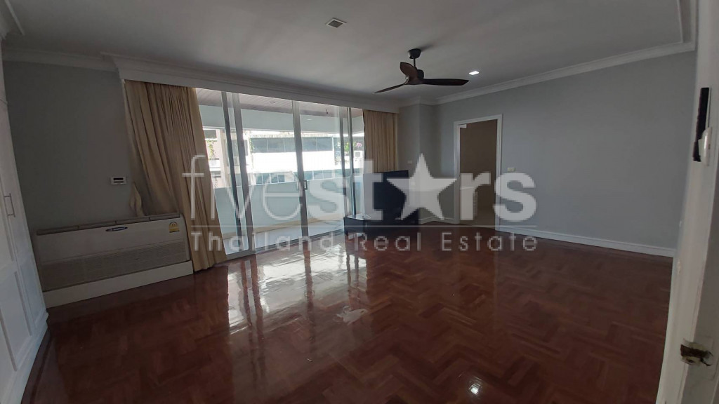 4 bedroom spacious condo for rent on Asoke to Phrom Phong, photo 14