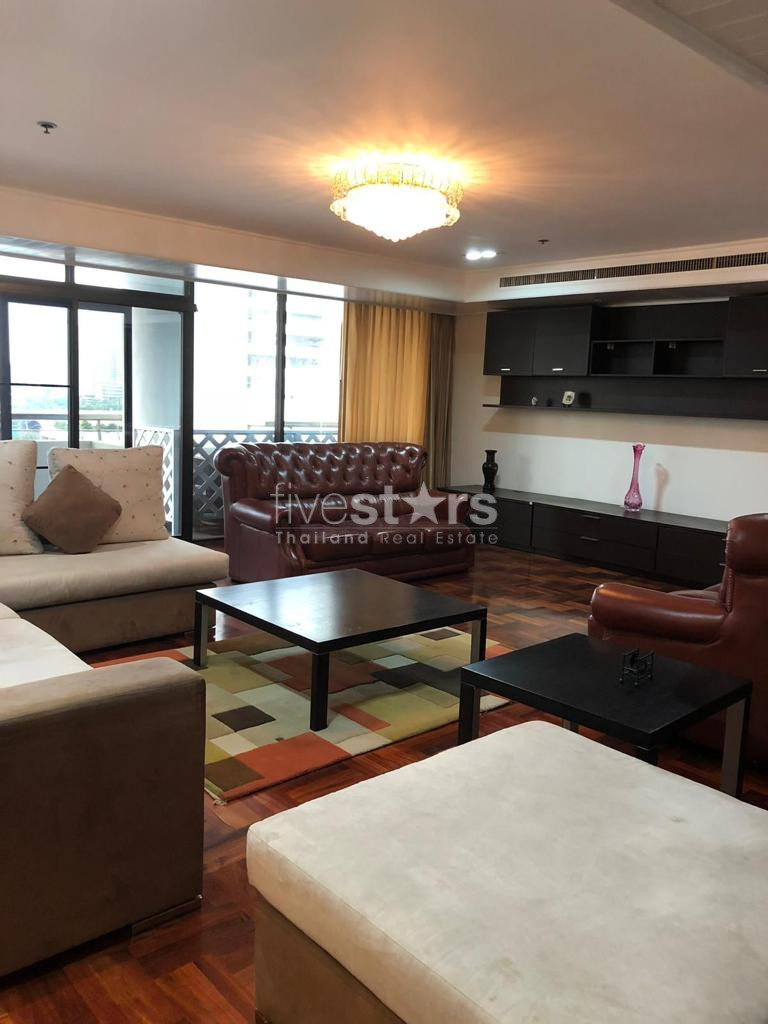 Large 3 Bedroom Apartment For Rent In Sukhumvit 11, photo 2