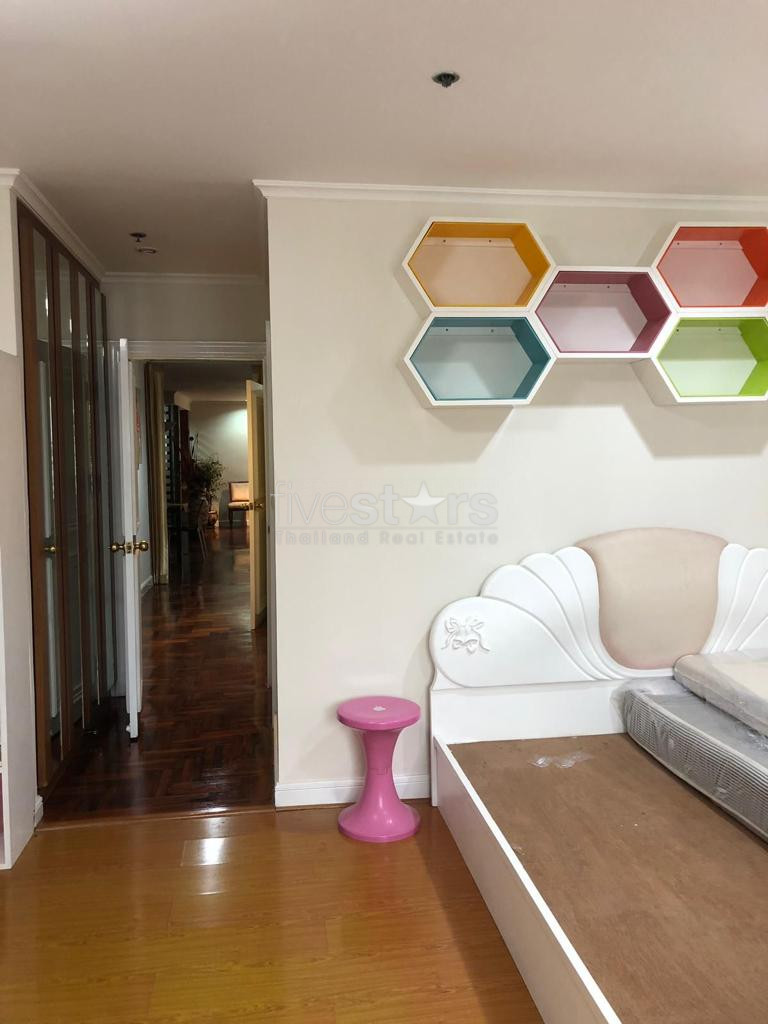 Large 3 Bedroom Apartment For Rent In Sukhumvit 11, photo 12