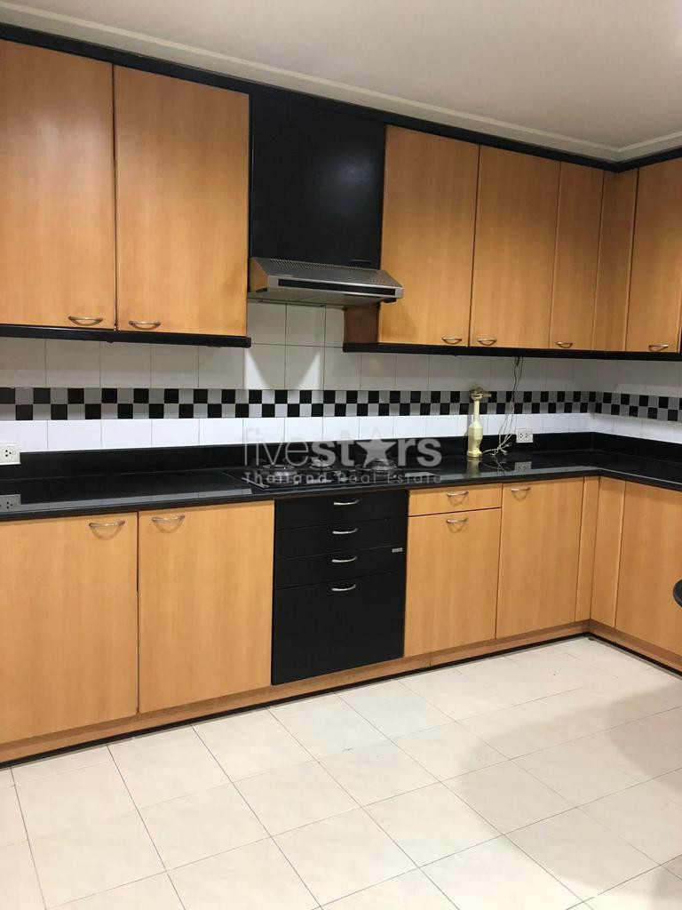 Large 3 Bedroom Apartment For Rent In Sukhumvit 11, photo 14