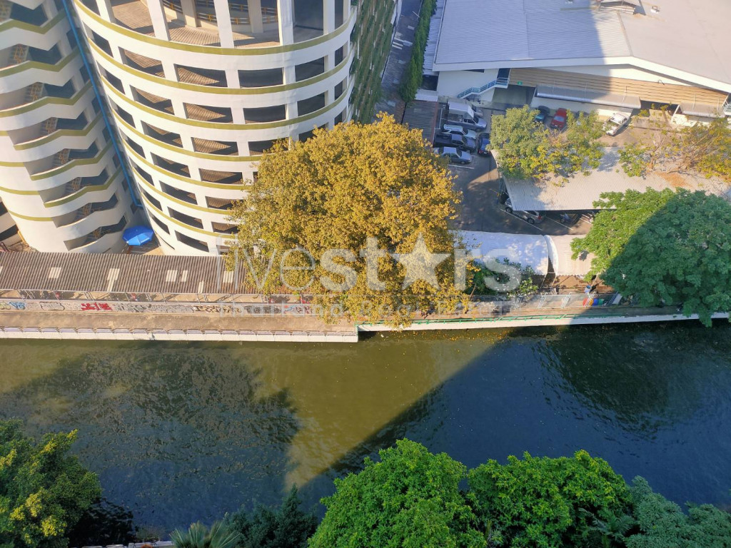 Spacious 3 bedrooms condo for rent walking distance to BTS Nana, photo 17