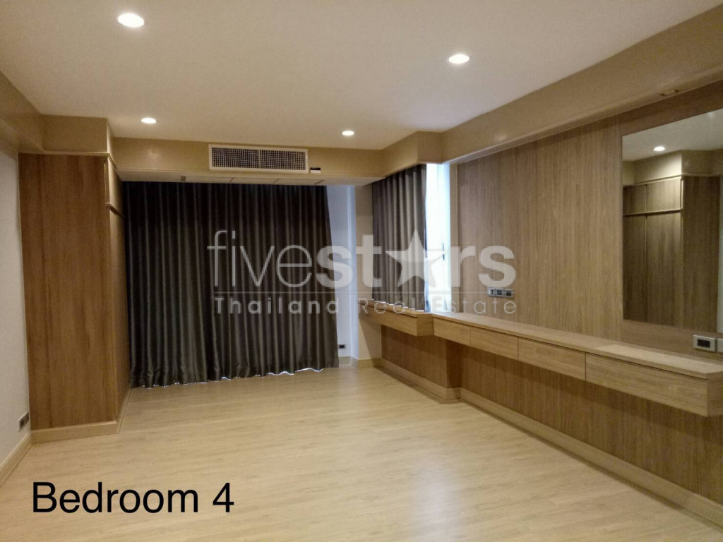 Spacious 4 bed apartment in excellent location close to Emporium, photo 5