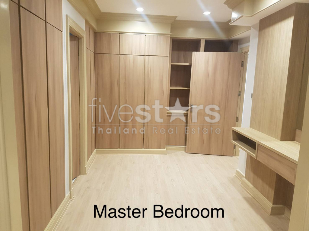 Spacious 4 bed apartment in excellent location close to Emporium, photo 6