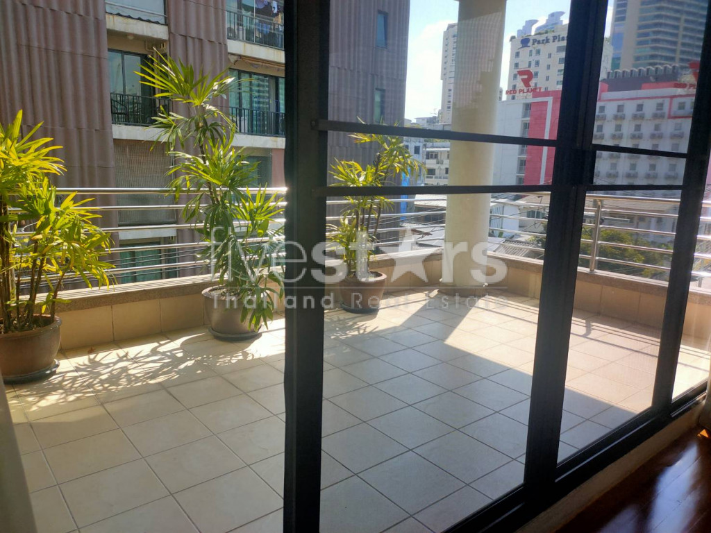 Spacious 4 bedrooms apartment for rent in asoke, photo 5