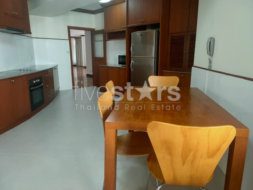 Spacious 4 bedrooms apartment for rent in asoke, photo 6