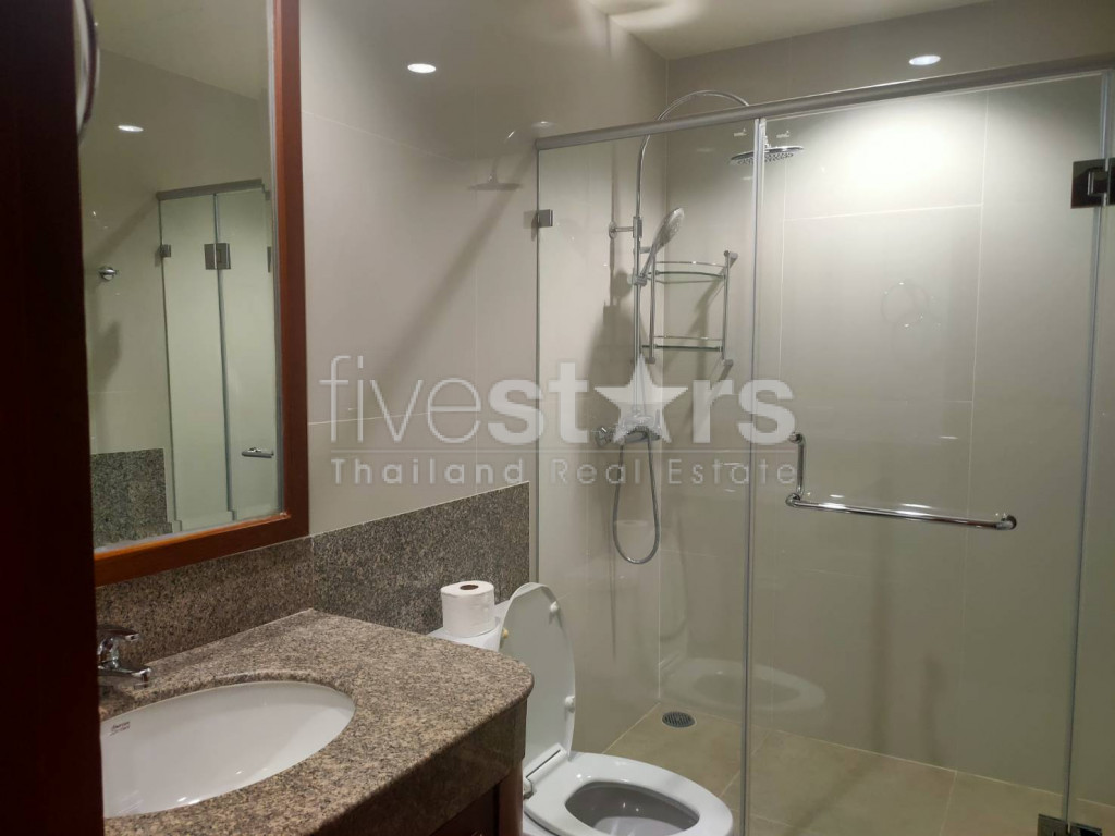 Spacious 4 bedrooms apartment for rent in asoke, photo 18