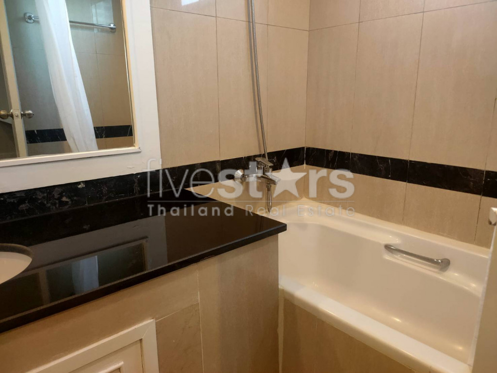 Pet friendly apartment 3 bedrooms for rent in Asoke area, photo 15