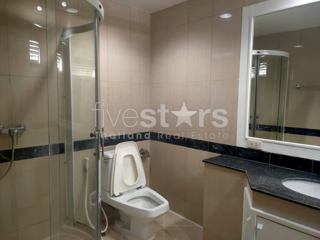 Pet friendly apartment 3 bedrooms for rent in Asoke area, photo 16
