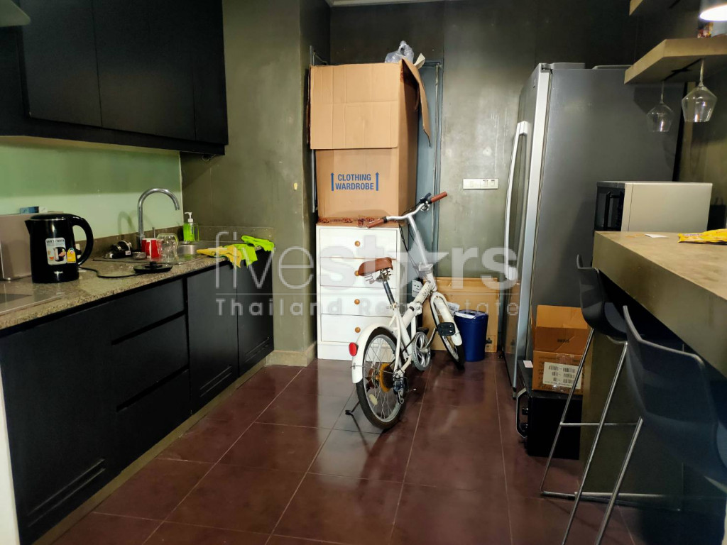 Nice 3 bedrooms condo for rent near BTS Nana, photo 6