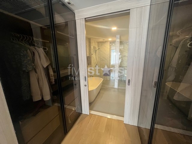 Appartement moderne de 2 chambres à louer quartier Asoke, photo 9