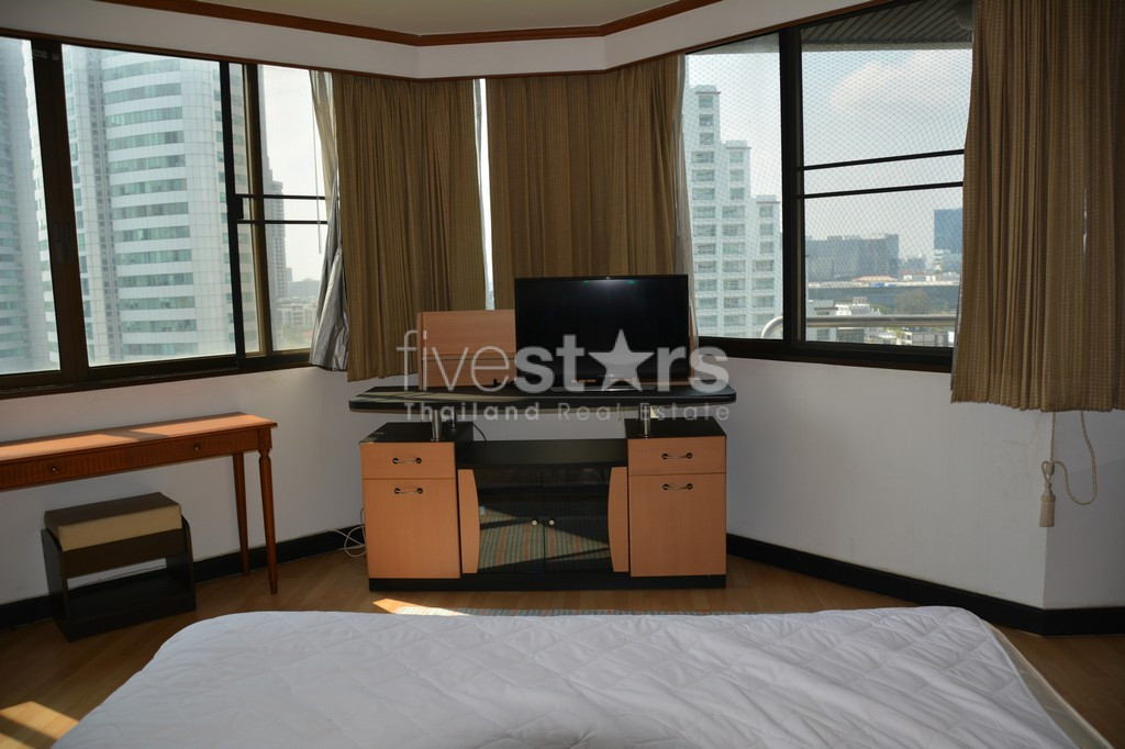 Grand appartement 2 chambres à vendre proche BTS Asoke, photo 9