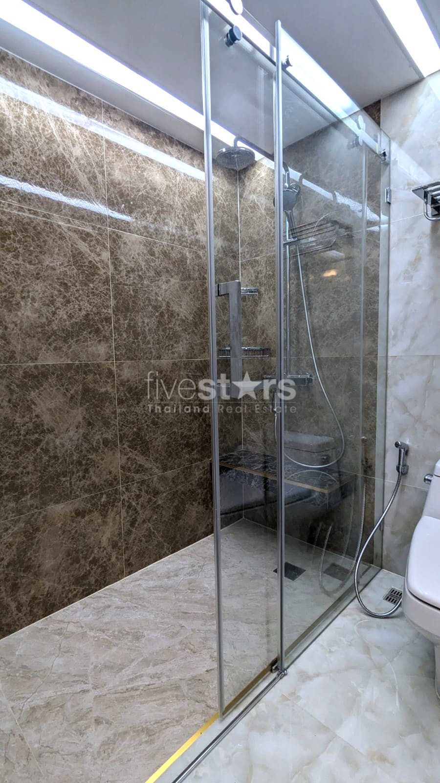 Grand Appartement de 2 chambres, hyper centre d’Asoke, photo 16