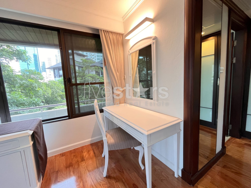 Appartement de 3 chambres à louer à Asoke, près du parc de Benchakitti, photo 8