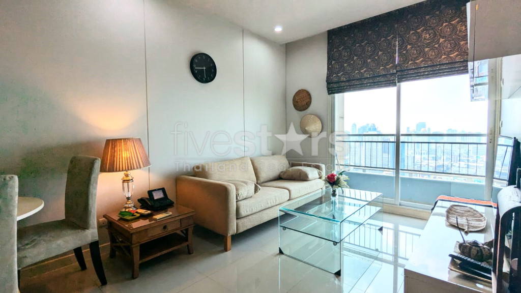 Bel appartement 1 chambre haut en étage quartier Nana/Petchaburi