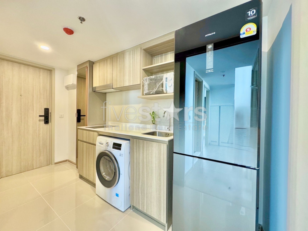 Superbe Duplex 2 Chambres + 1 Bureau à Louer près du MRT Queen Sirikit, photo 5