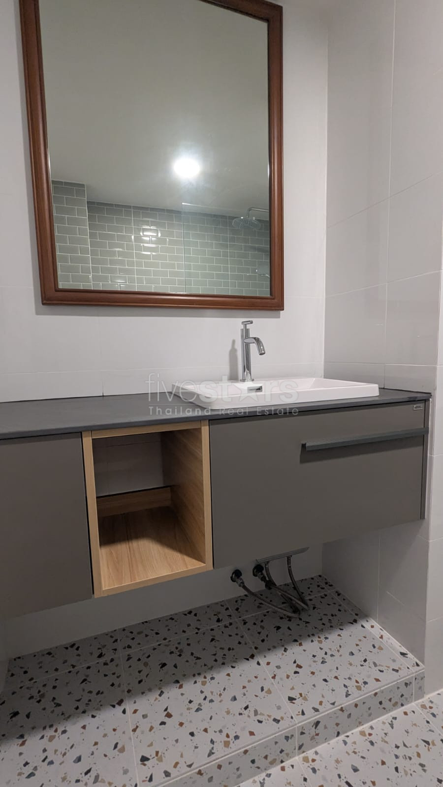 Appartement de 2 chambres rénové à louer à Nana, proche du NIST, photo 13