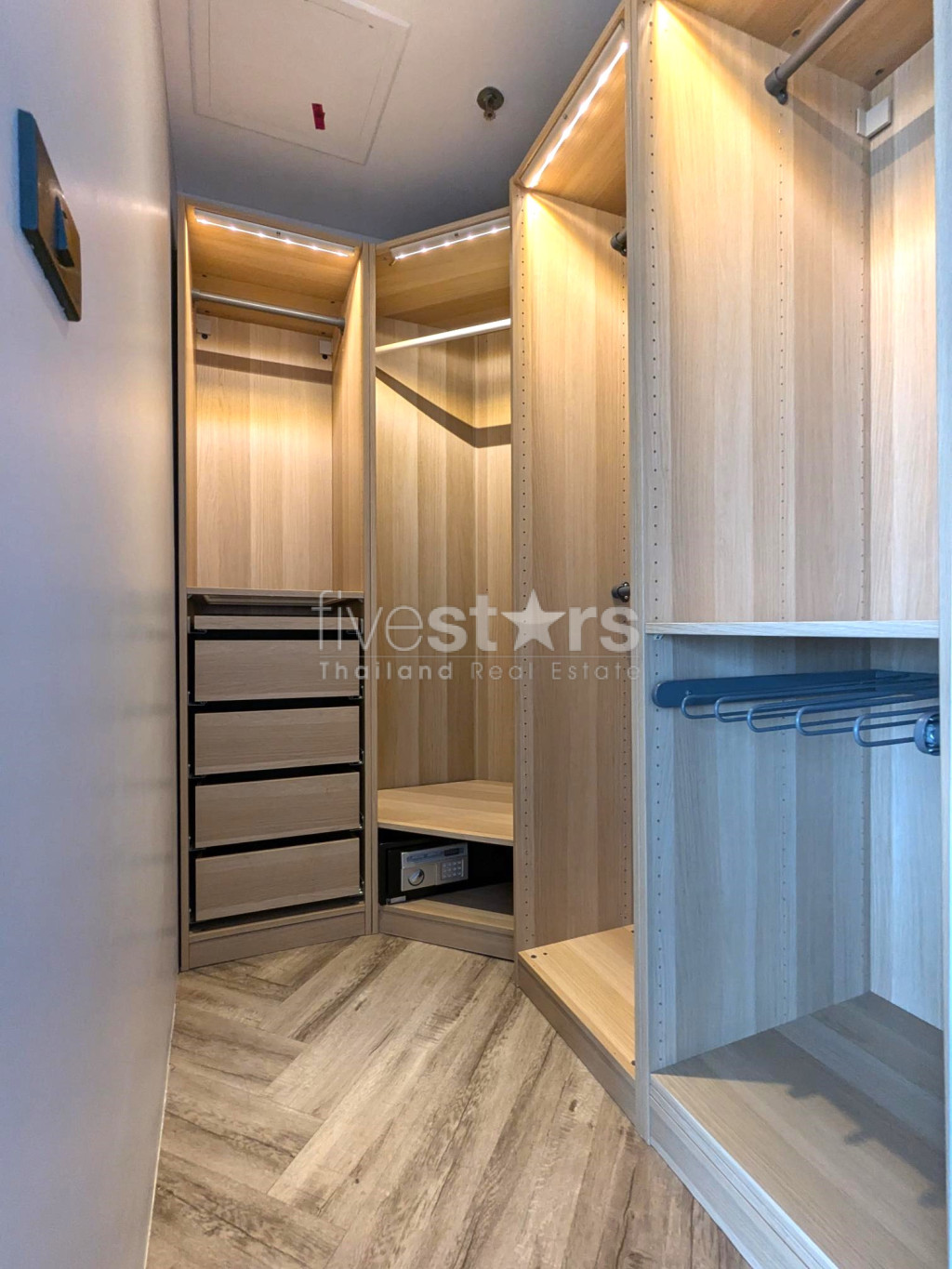 Magnifique penthouse duplex de 2 chambres + bureau à louer proche du BTS Nana, photo 12