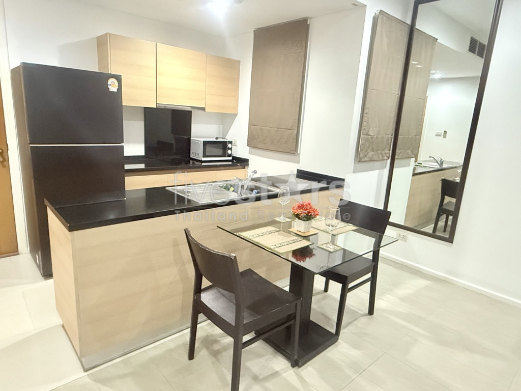 Appartement de 1 chambre à louer sur Sukhumvit 23, proche du BTS Asoke, photo 4