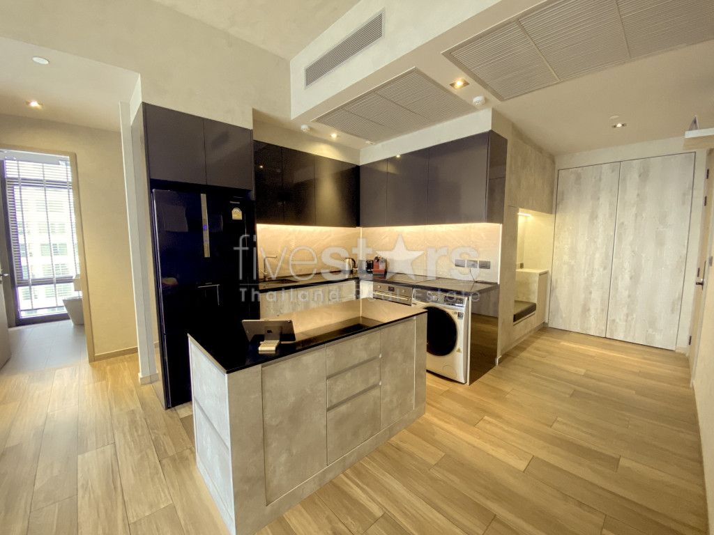 Appartement luxueux de 2 chambres à louer à Asoke, photo 5