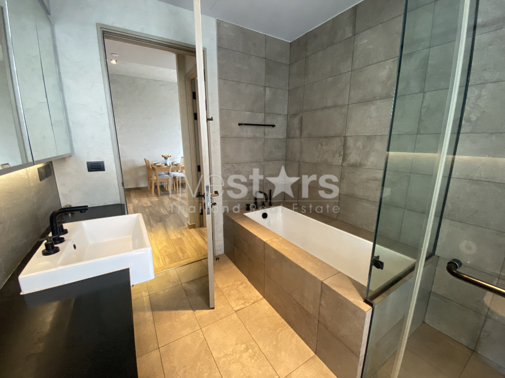 Appartement luxueux de 2 chambres à louer à Asoke, photo 11