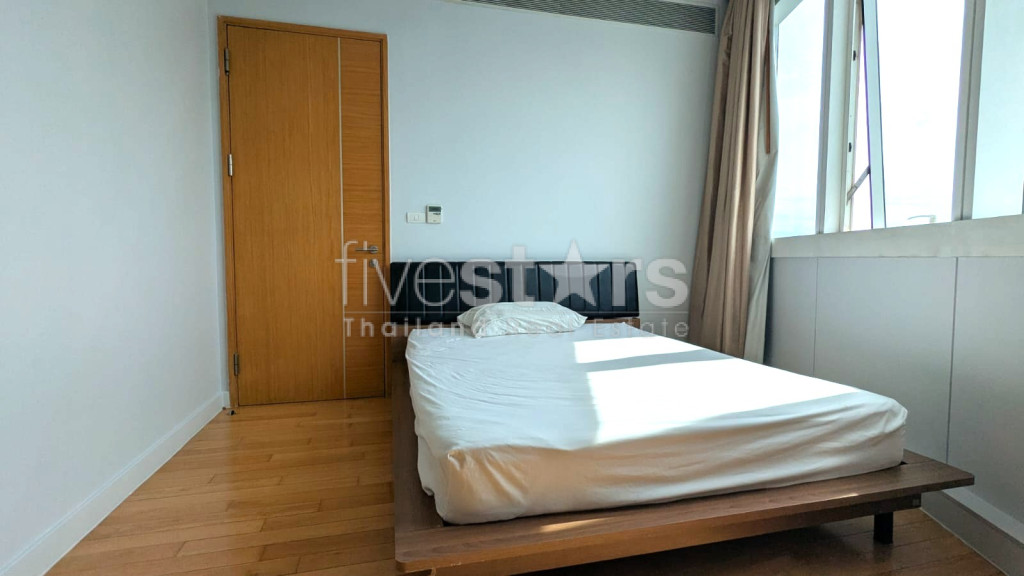 Appartement de 2 chambres + bureau à louer à Asoke, Vue Benchakitti, photo 10