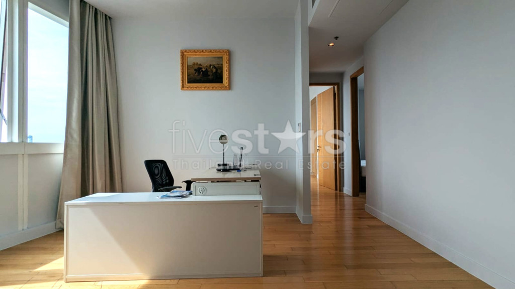 Appartement de 2 chambres + bureau à louer à Asoke, Vue Benchakitti, photo 7