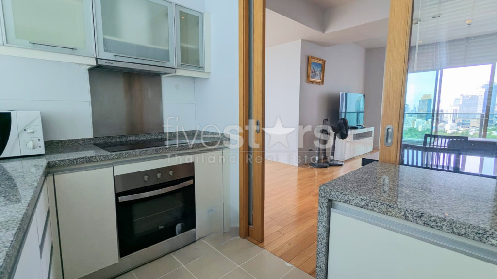 Appartement de 2 chambres + bureau à louer à Asoke, Vue Benchakitti, photo 8