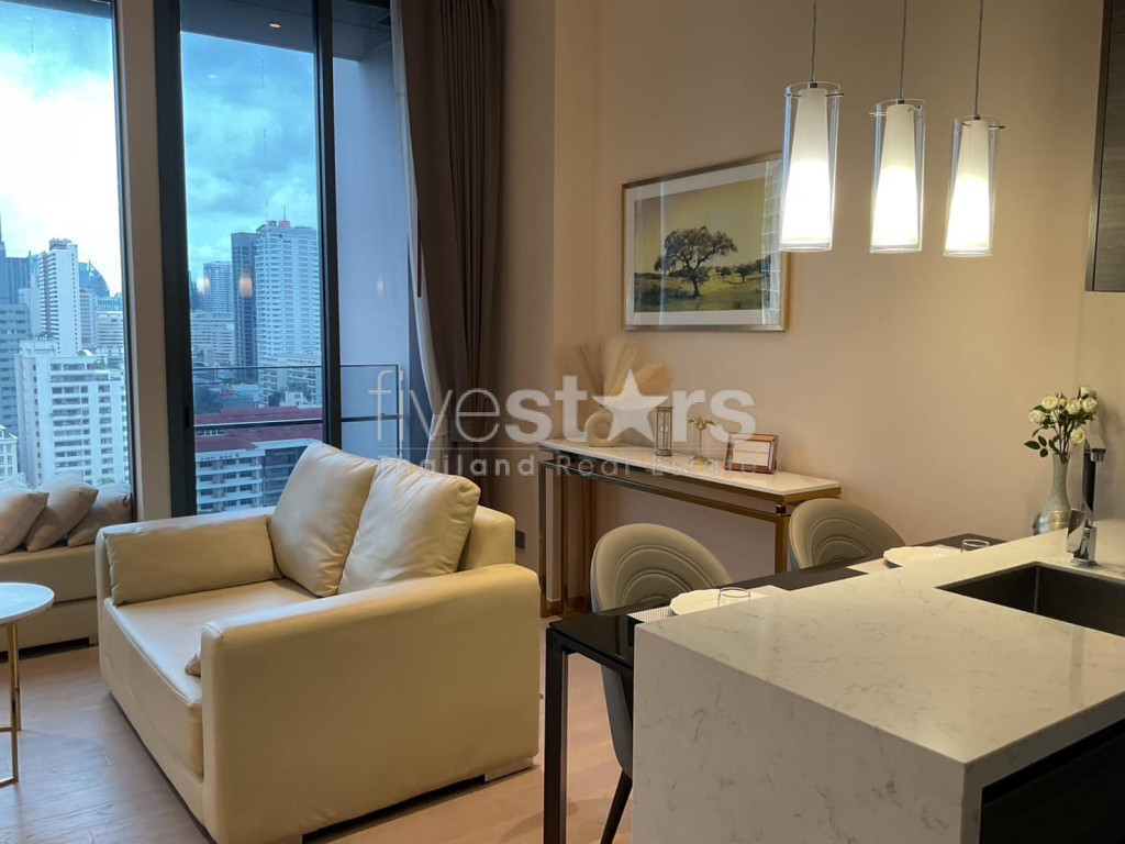 Appartement de 1 chambre de standing à louer à Asoke