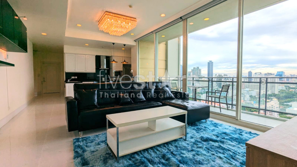 Appartement haut de gamme de 2 chambres à louer à Asoke